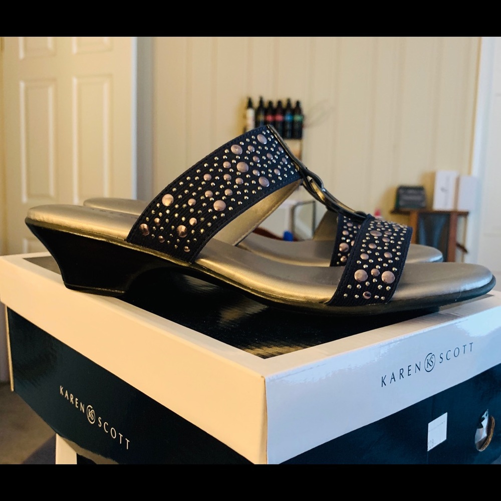 💲💲 Karen Scott “Eanna” Slide Sandals